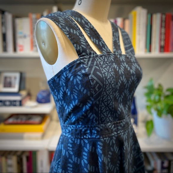 Anthro retro fit and flare dress with geometric print 🌺 denim party dress - Picture 4 of 4